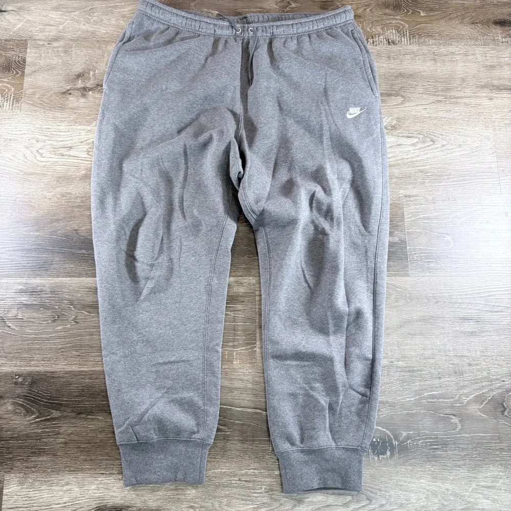 Nike‎ Men's Club Fleece Joggers Gray Back Pocket Elastic Waistband Size XL